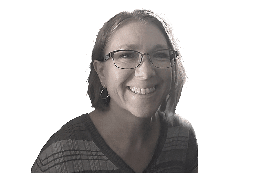 Nae_3_temp_c Headshot of Nae Lynn smiling